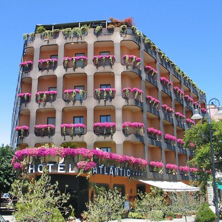 Hotel Atlantic Арона Екстериор снимка